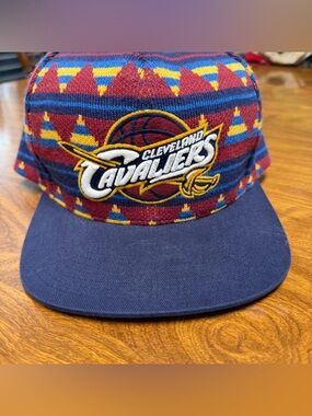 Mitchell & Ness NBA Cleveland Cavaliers Patterned Snapback Hat Aztec knit OS